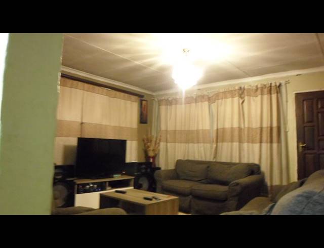 3 BEDROOM PROPERTY TO RENT IN MAOKENG